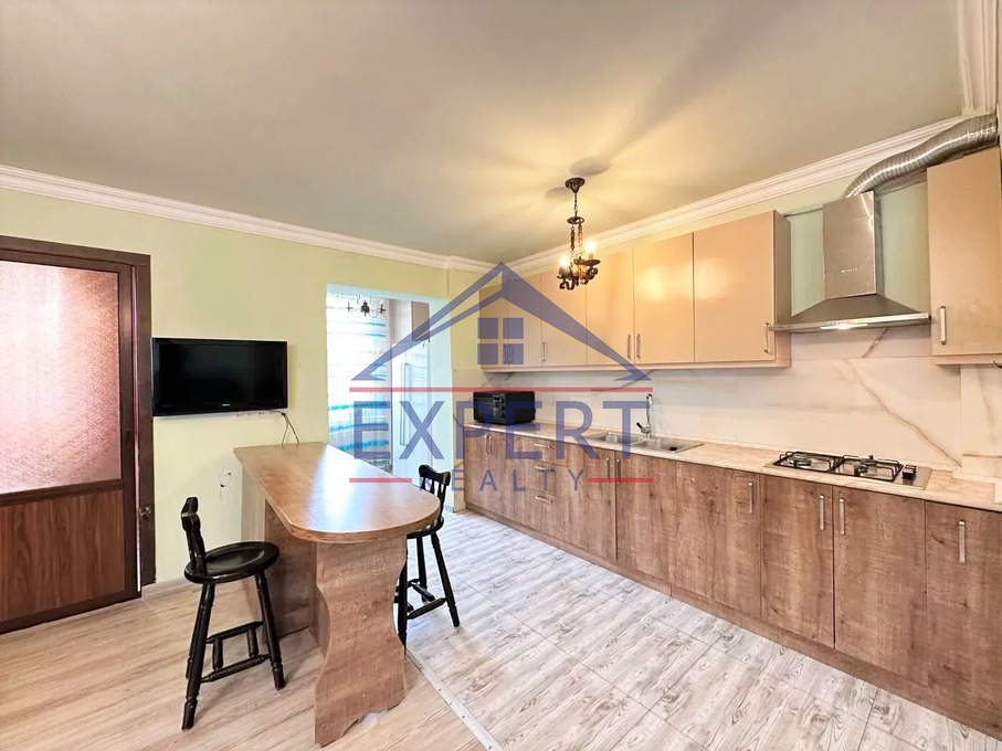 ԿԵՆՏՐՈՆ, ԲՐՅՈՒՍՈՎԻ ՓՈՂՈՑ, 3 ՍԵՆՅԱԿ