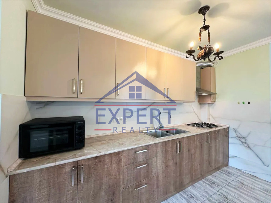 ԿԵՆՏՐՈՆ, ԲՐՅՈՒՍՈՎԻ ՓՈՂՈՑ, 3 ՍԵՆՅԱԿ