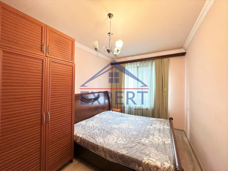 ԿԵՆՏՐՈՆ, ԲՐՅՈՒՍՈՎԻ ՓՈՂՈՑ, 3 ՍԵՆՅԱԿ