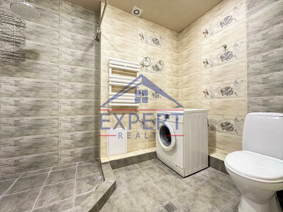 ԿԵՆՏՐՈՆ, ԲՐՅՈՒՍՈՎԻ ՓՈՂՈՑ, 3 ՍԵՆՅԱԿ