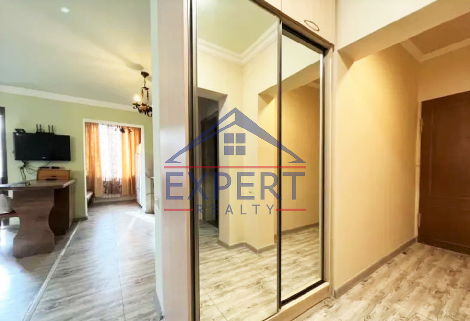 ԿԵՆՏՐՈՆ, ԲՐՅՈՒՍՈՎԻ ՓՈՂՈՑ, 3 ՍԵՆՅԱԿ