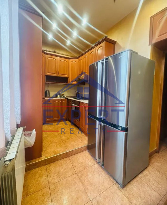 ԿԵՆՏՐՈՆ, ՀԱՆՐԱՊԵՏՈՒԹՅԱՆ ՓՈՂՈՑ  3 ՍԵՆՅԱԿ