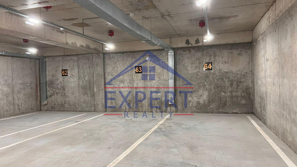 ՔԱՆԱՔԵՌ ԶԵՅԹՈՒՆ, ՈՒԼՆԵՑԻ ՓՈՂՈՑ, 4 ՍԵՆՅԱԿ