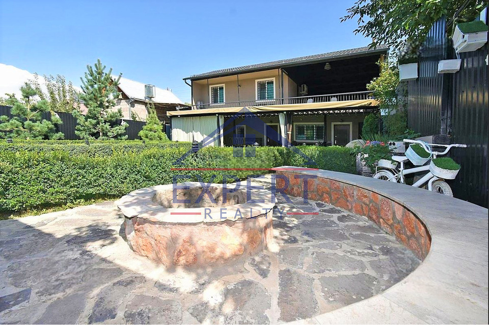 ՁՈՐԱՂԲՅՈՒՐ 4  ՍԵՆՅԱԿ