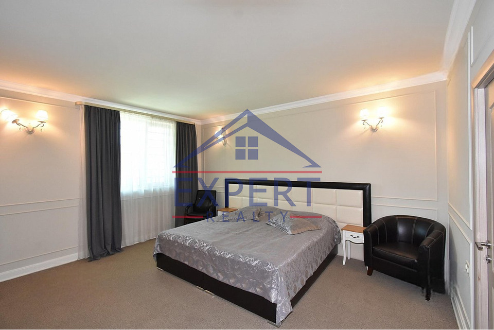 ՁՈՐԱՂԲՅՈՒՐ 4  ՍԵՆՅԱԿ