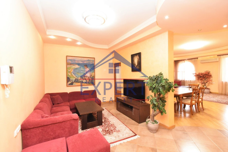 ԱՐԱԲԿԻՐ, ԱՎԵՏ ԱՎԵՏԻՍՅԱՆ ՓՈՂՈՑ, 4 ՍԵՆՅԱԿ