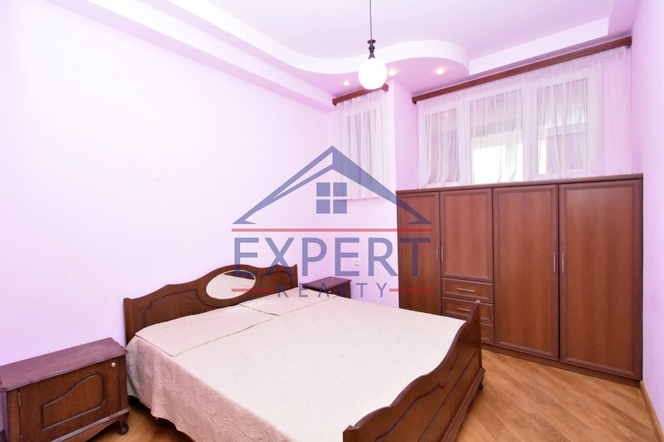 ԱՐԱԲԿԻՐ, ԱՎԵՏ ԱՎԵՏԻՍՅԱՆ ՓՈՂՈՑ, 4 ՍԵՆՅԱԿ