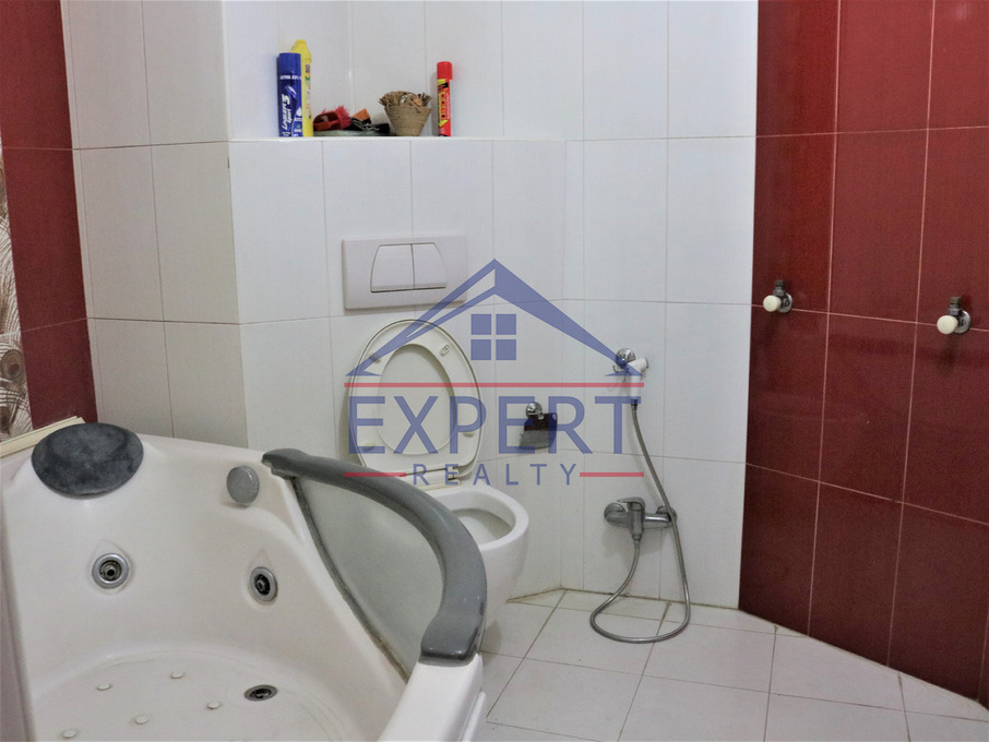 ԿԵՆՏՐՈՆ, ԲՐՅՈՒՍՈՎԻ ՓՈՂՈՑ, 210 ՔՄ