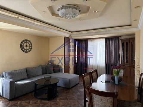 ԱՐԱԲԿԻՐ, ԿՈՄԻՏԱՍԻ ՊՈՂՈՏԱ, 3 ՍԵՆՅԱԿ