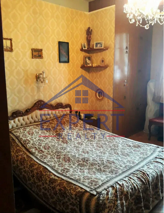 ԿԵՆՏՐՈՆ, ՆԱԼԲԱՆԴՅԱՆ ՓՈՂՈՑ, 3 ՍԵՆՅԱԿ