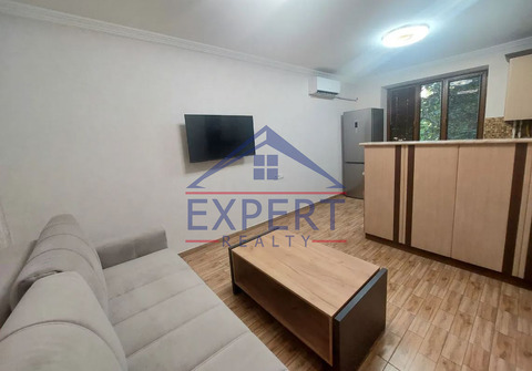 ԿԵՆՏՐՈՆ, ՏԻԳՐԱՆ ՄԵԾԻ ՊՈՂՈՏԱ, 1 ՍԵՆՅԱԿ