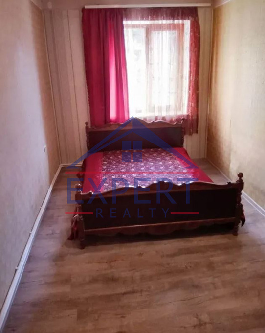 ԷՐԵԲՈՒՆԻ, ՄՈՒՐԱՑԱՆԻ ՓՈՂՈՑ, 2 ՍԵՆՅԱԿ