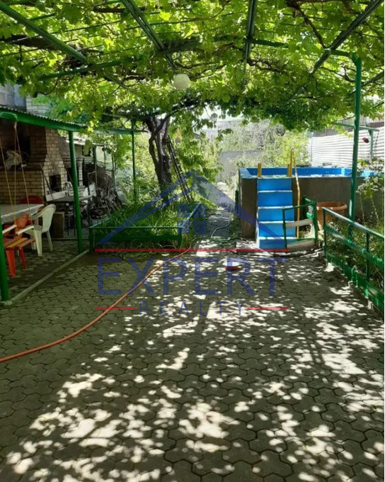 ՔԱՆԱՔԵՌ ԶԵՅԹՈՒՆ, 3 ՍԵՆՅԱԿ