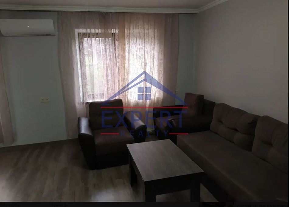 ԱՐԱԲԿԻՐ, ԿՈՄԻՏԱՍԻ ՊՈՂՈՏԱ, 1 ՍԵՆՅԱԿ