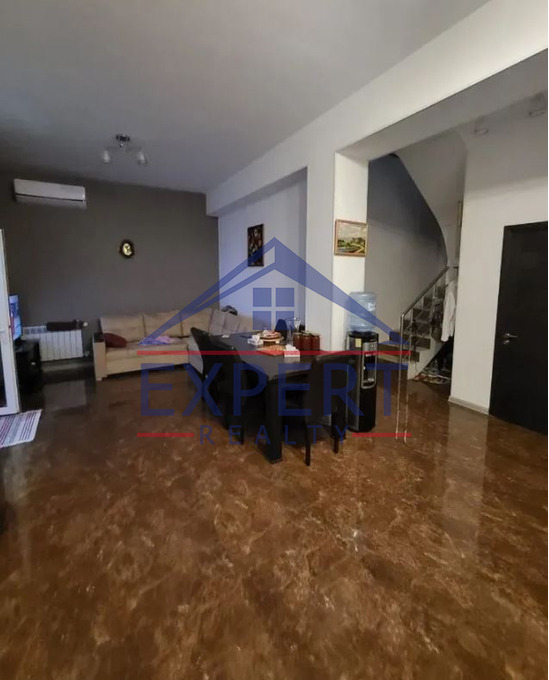 ԿՈՏԱՅՔ, ԴՈՒՐՅԱՆ ԹԱՂԱՄԱՍ  5 ՍԵՆՅԱԿ