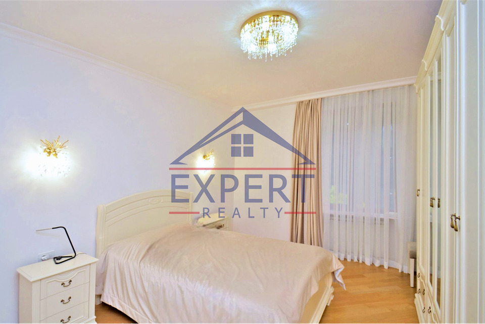 ԿԵՆՏՐՈՆ, ՍԱՐՅԱՆ ՓՈՂՈՑ, 3 ՍԵՆՅԱԿ