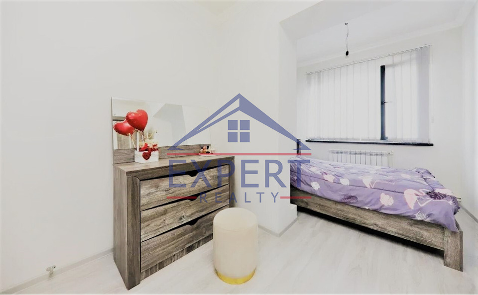 ԱՐԱԲԿԻՐ, ՎԱՀՐԱՄ ՓԱՓԱԶՅԱՆ ՓՈՂՈՑ, 2 ՍԵՆՅԱԿ