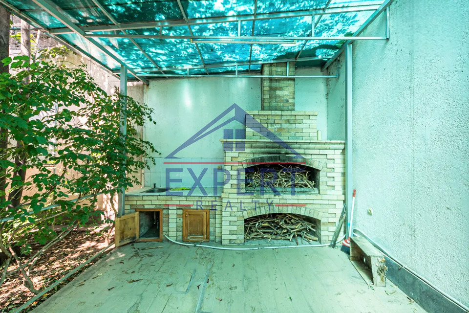 ԿԵՆՏՐՈՆ, ՇԱՐԱ ՏԱԼՅԱՆ ՓՈՂՈՑ, 8+ ՍԵՆՅԱԿ