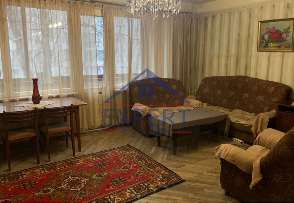 ԱՐԱԲԿԻՐ, ԳՅՈՒԼԲԵՆԿՅԱՆ ՓՈՂՈՑ, 3 ՍԵՆՅԱԿ