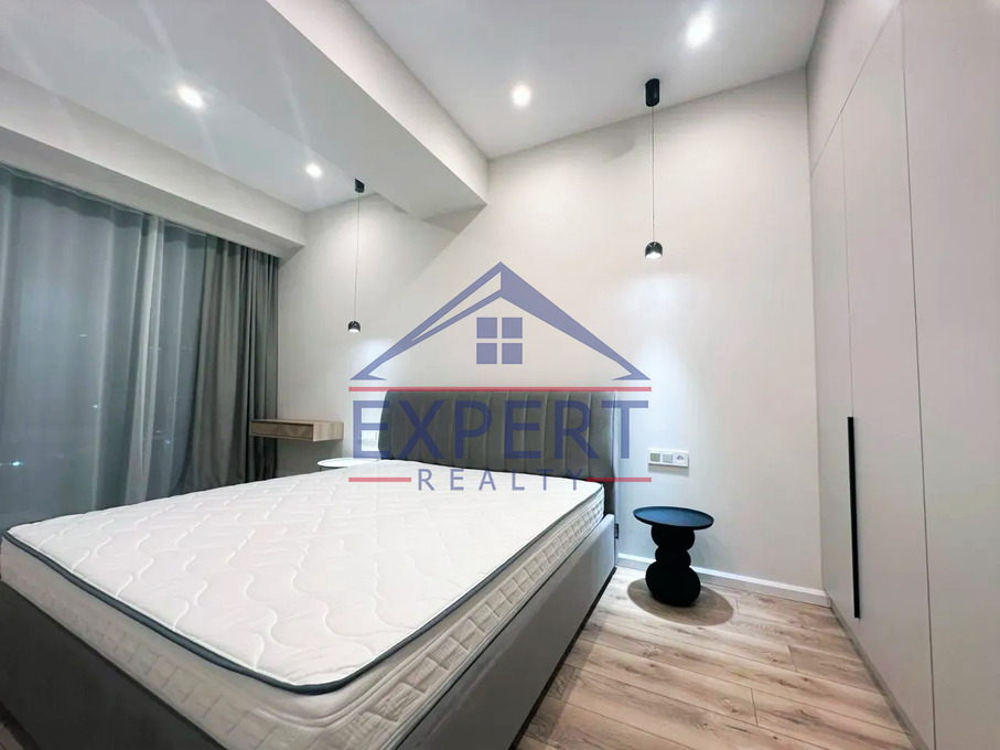 ԿԵՆՏՐՈՆ, ԽԱՆՋՅԱՆ ՓՈՂՈՑ, 2 ՍԵՆՅԱԿ