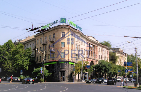 ԿԵՆՏՐՈՆ, ՄԱՇՏՈՑԻ ՊՈՂՈՏԱ, 3 ՍԵՆՅԱԿ