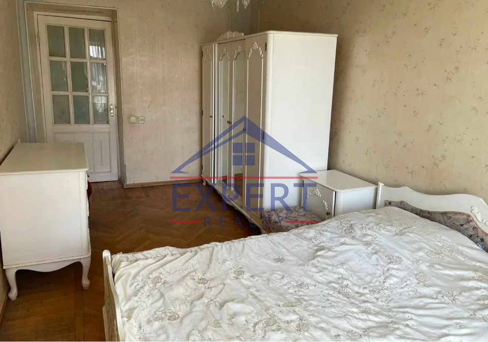 ՔԱՆԱՔԵՌ ԶԵՅԹՈՒՆ, ԴՐՈՅԻ ՓՈՂՈՑ, 4 ՍԵՆՅԱԿ