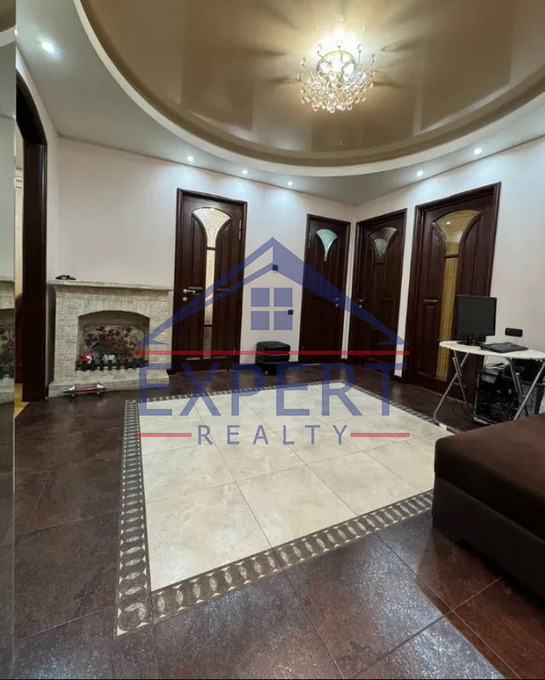 ԱՐԱԲԿԻՐ, ԱՎԵՏ ԱՎԵՏԻՍՅԱՆ  3 ՍԵՆՅԱԿ
