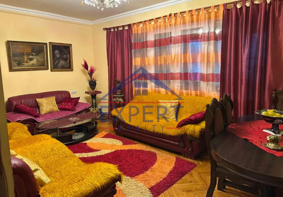 ԿԵՆՏՐՈՆ, ԵՐՎԱՆԴ ՔՈՉԱՐԻ ՓՈՂՈՑ, 2 ՍԵՆՅԱԿ