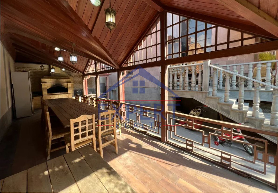 ԱՎԱՆ,ԾԱՐԱՎ ԱՂԲՅՈՒՐԻ ՓՈՂՈՑ 8+ՍԵՆՅԱԿ