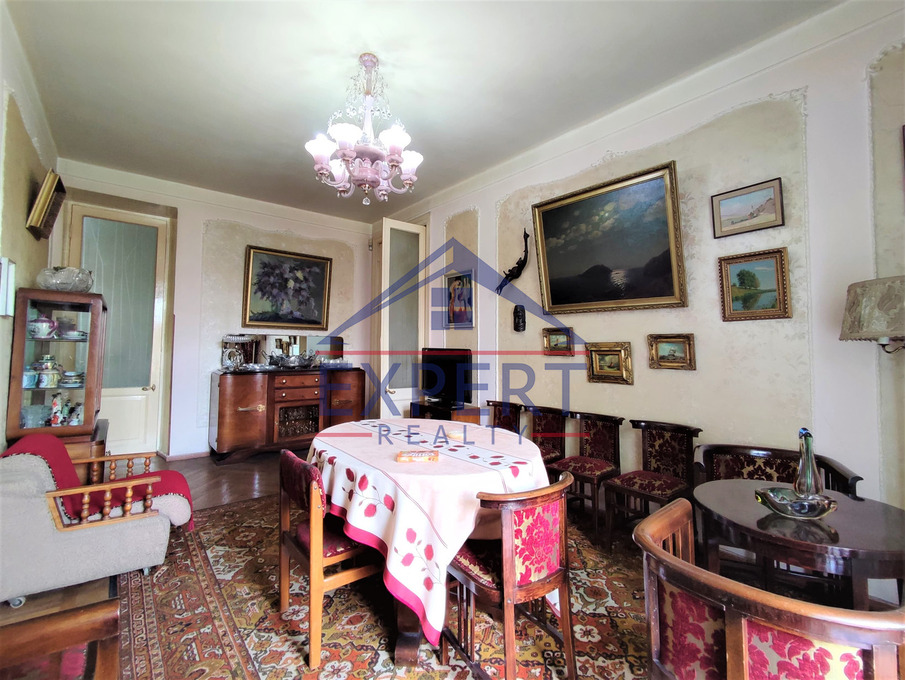 ԿԵՆՏՐՈՆ, ՄԱՇՏՈՑԻ ՊՈՂՈՏԱ, 3 ՍԵՆՅԱԿ