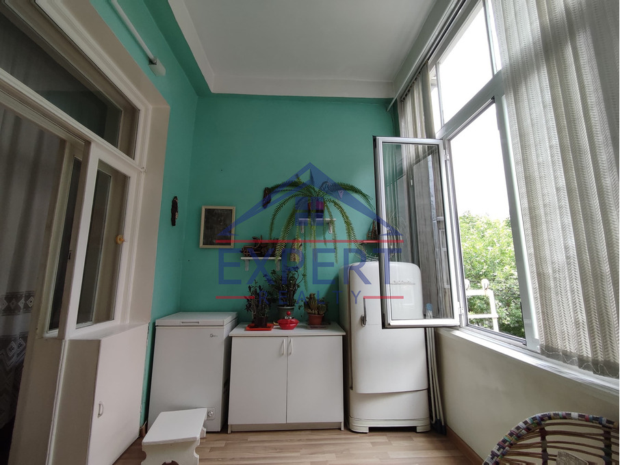 ԿԵՆՏՐՈՆ, ՄԱՇՏՈՑԻ ՊՈՂՈՏԱ, 3 ՍԵՆՅԱԿ