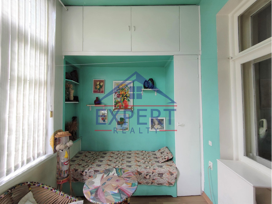 ԿԵՆՏՐՈՆ, ՄԱՇՏՈՑԻ ՊՈՂՈՏԱ, 3 ՍԵՆՅԱԿ