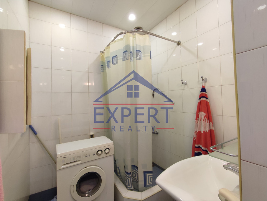 ԿԵՆՏՐՈՆ, ՄԱՇՏՈՑԻ ՊՈՂՈՏԱ, 3 ՍԵՆՅԱԿ