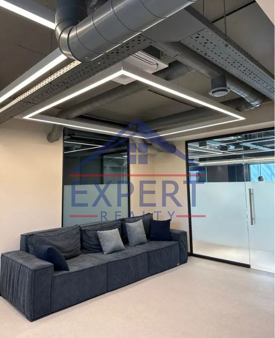 ԿԵՆՏՐՈՆ, ՈՍԿԵՐԻՉՆԵՐԻ ՓՈՂՈՑ, 135 ՔՄ