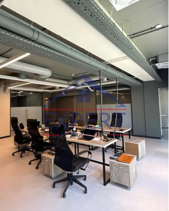 ԿԵՆՏՐՈՆ, ՈՍԿԵՐԻՉՆԵՐԻ ՓՈՂՈՑ, 135 ՔՄ