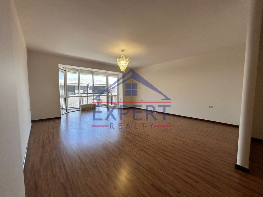 ԿԵՆՏՐՈՆ, ԱՄԻՐՅԱՆ ՓՈՂՈՑ, 215 ՔՄ