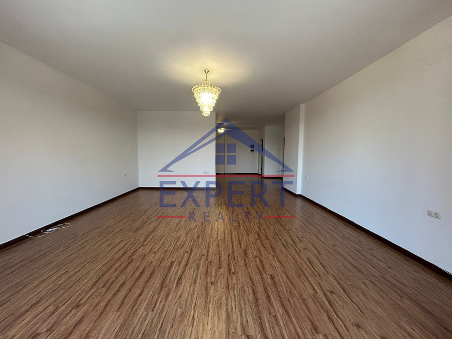 ԿԵՆՏՐՈՆ, ԱՄԻՐՅԱՆ ՓՈՂՈՑ, 215 ՔՄ