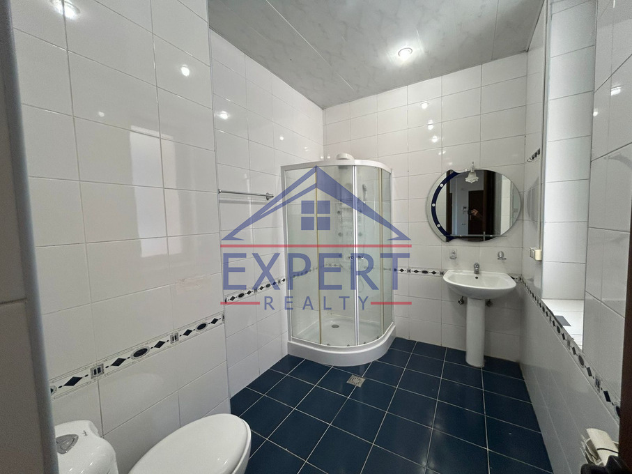 ԿԵՆՏՐՈՆ, ԱՄԻՐՅԱՆ ՓՈՂՈՑ, 215 ՔՄ