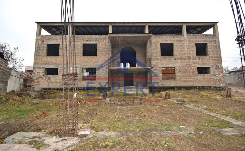 ԷՐԵԲՈՒՆԻ,ԱԶԱՏԱՄԱՐՏԻԿՆԵՐԻ ՓՈՂՈՑ