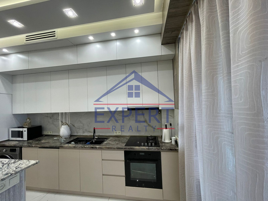 ԱՐԱԲԿԻՐ, ԿՈՄԻՏԱՍԻ ՊՈՂՈՏԱ, 3 ՍԵՆՅԱԿ