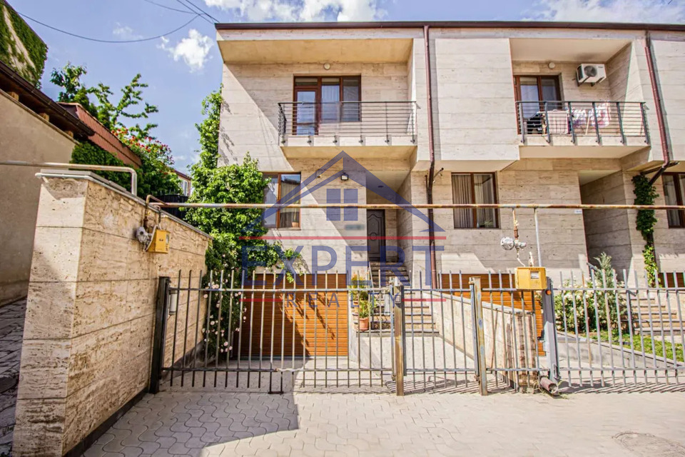 ԱՎԱՆ, ԾԱՐԱՎ ԱՂԲՅՈՒՐԻ ՓՈՂՈՑ, 5 ՍԵՆՅԱԿ