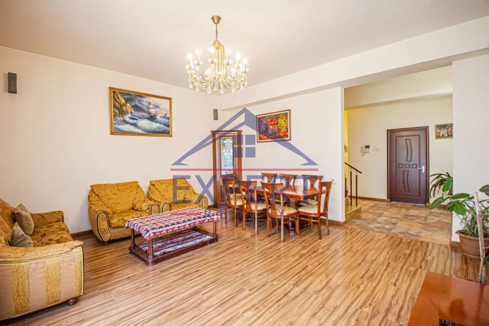 ԱՎԱՆ, ԾԱՐԱՎ ԱՂԲՅՈՒՐԻ ՓՈՂՈՑ, 5 ՍԵՆՅԱԿ