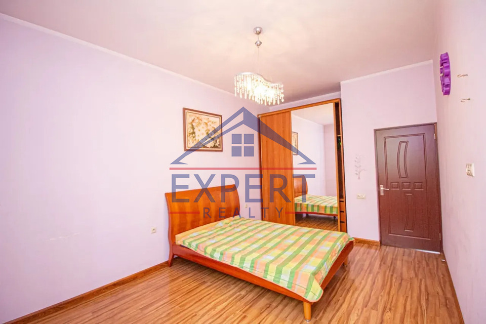 ԱՎԱՆ, ԾԱՐԱՎ ԱՂԲՅՈՒՐԻ ՓՈՂՈՑ, 5 ՍԵՆՅԱԿ