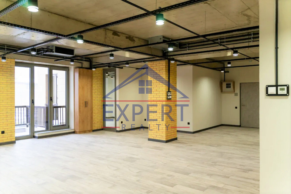 ԿԵՆՏՐՈՆ, ՊԱՐՈՆՅԱՆ ՓՈՂՈՑ, 132 ՔՄ