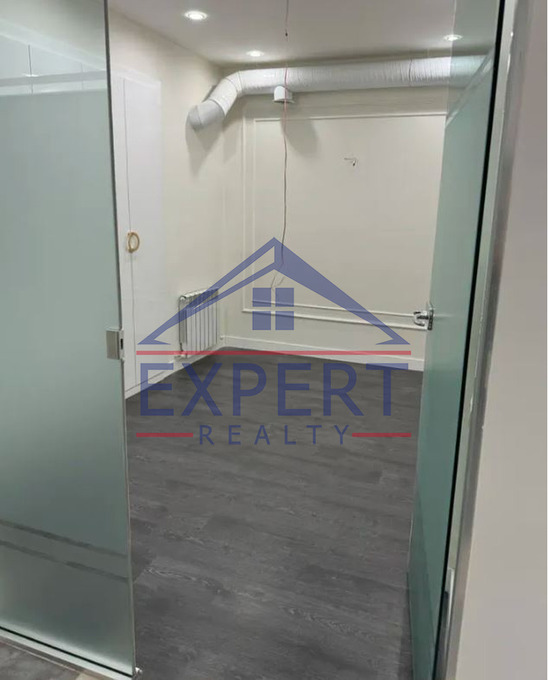 ԿԵՆՏՐՈՆ, ՄԱՇՏՈՑԻ ՓՈՂՈՑ, 114ՔՄ