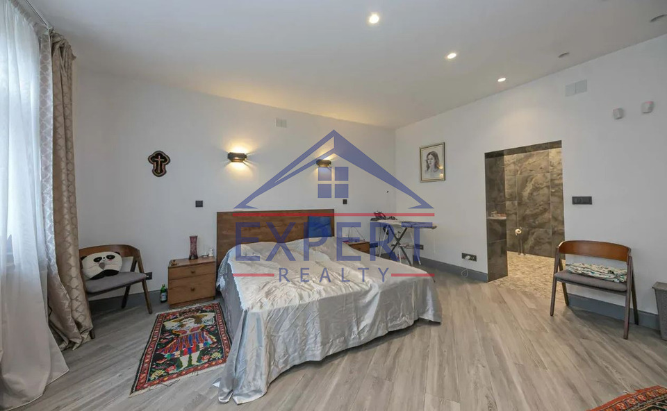 ԿԵՆՏՐՈՆ, ԹԱՄԱՆՅԱՆ ՓՈՂՈՑ, 2 ՍԵՆՅԱԿ