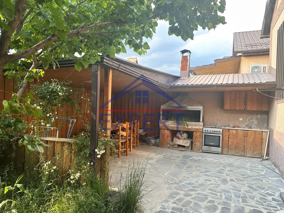 ՆՈՐ ՆՈՐՔ, ԲԱԳՐԵՎԱՆԴ ԹԱՂԱՄԱՍ, 4 ՍԵՆՅԱԿ