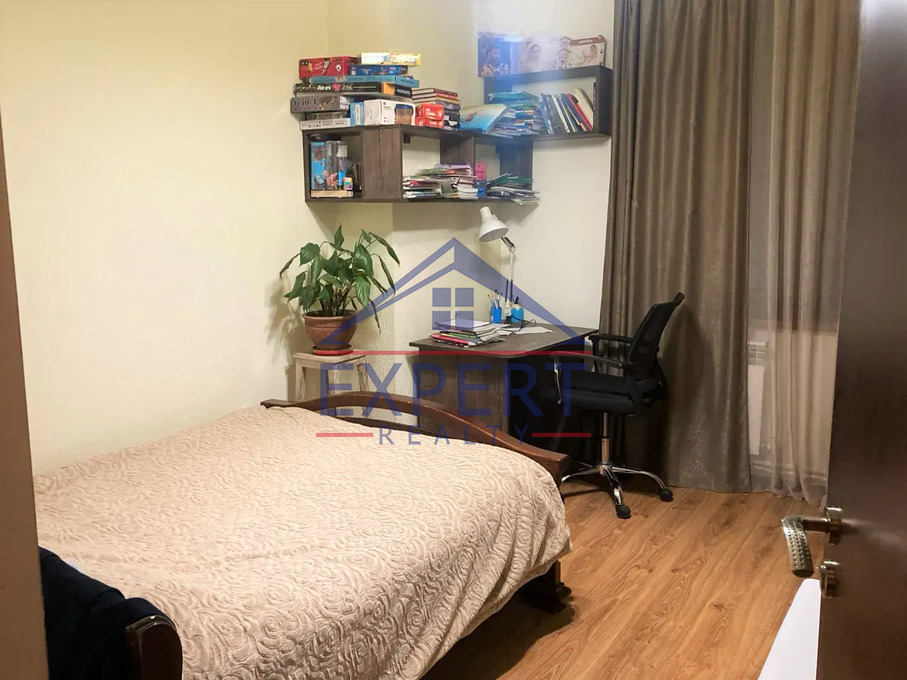 ՆՈՐ ՆՈՐՔ, ԲԱԳՐԵՎԱՆԴ ԹԱՂԱՄԱՍ, 4 ՍԵՆՅԱԿ