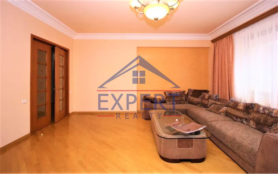 ԿԵՆՏՐՈՆ, ՀՅՈՒՍԻՍԱՅԻՆ ՊՈՂՈՏԱ, 3 ՍԵՆՅԱԿ