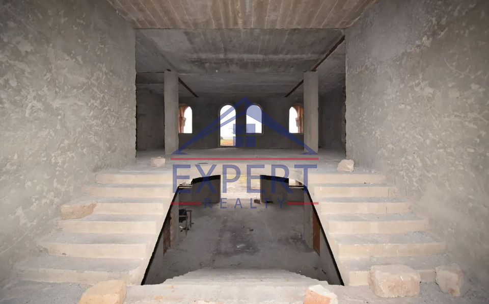 ԷՐԵԲՈՒՆԻ,ԱԶԱՏԱՄԱՐՏԻԿՆԵՐԻ ՓՈՂՈՑ